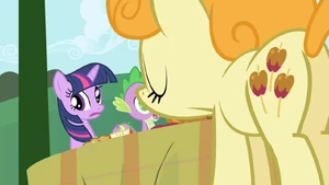 Caramel Apple comes by to drop off more food S1E01