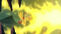 Flash shields himself against Torch's fire breath S7E16.png (711 KB)