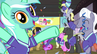 Lyra Heartstrings cheering and throwing confetti S6E18