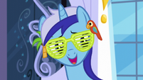 Minuette "invited her out a few times after that" S5E12