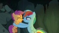 Rainbow Dash boops Scootaloo's nose S7E16.png (777 KB)