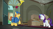 Rarity approaching the delivered packages S6E9