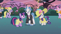 Rarity they're gathering S2E9