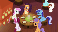 Saffron and ponies hear Zesty Gourmand enter S6E12