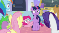 Twilight "how can you all be so calm" S9E25