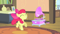 Apple Bloom dancing S4E17