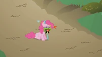 Gilda and Rainbow Dash leave Pinkie Pie behind.