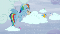 Rainbow sees ponies making the clouds snow S5E5
