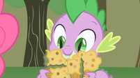 Spike brings back the bad cupcakes S1E04