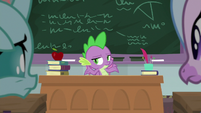 Spike shrugging with ignorance S8E21