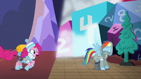 Pinkie Pie jumps into the game world S6E17