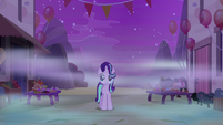 Starlight Glimmer entering Our Town of dreams S6E25