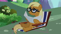 Sunbathing Apple Cobbler S2E18