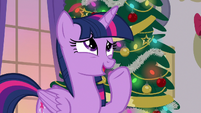 Twilight Sparkle pointing at his horn S8E16