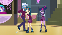 Twilight accidentally spills Indigo Zap's cup EG3