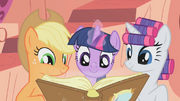 Twilight have fun check S1E8