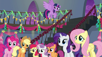 Main five and CMC look at Rainbow S6E7