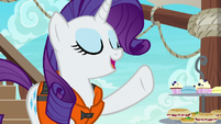Rarity "that all looks positively" S6E22