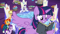 Rarity calls out to Twilight from her throne S7E25