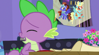 Spike bashfully greeting Rarity S9E19