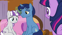 Twilight Sparkle's parents looking disappointed S7E22