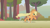 Applejack running.