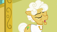 Goldie Delicious "you decided to lose for us!" S8E5