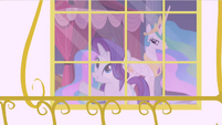 Princess Celestia has nice eyes.