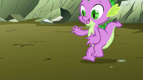 Spike leaping to the ground S01E19