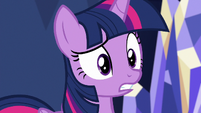 Twilight confused by Starlight and Trixie's behavior S7E2