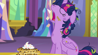 Twilight frazzled and snoring S5E3