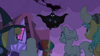 Princess Luna coming down S2E04