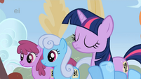 Rainbow Dash is cracking up S1E13