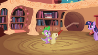 Twilight talking to Spike S2E3