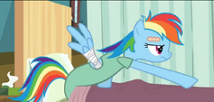 Dash stretching to close curtain S2E16