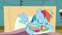 Rainbow Dash licking S02E16