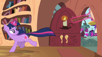 Twilight over here S2E10