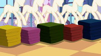 Rarity's fabrics S2E5