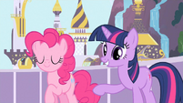 Twilight move party here S2E9