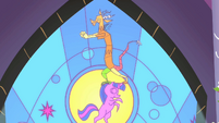 Discord dancing on Twilight's head in the window S2E1