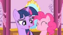 Twilight promises to keep the secret S01E20