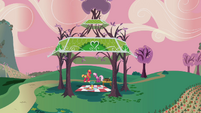 Big Mac Cheerilee gazebo farway shot S2E17