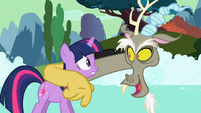 Discord puts arm around Twilight S2E2