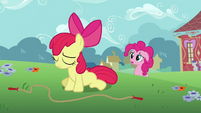 Apple Bloom sad from failing jump rope S2E18