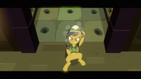 Daring Do slides through closing door S2E16