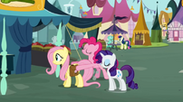 Pinkie Pie moving Fluttershy S02E19