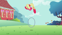 Apple Bloom performs tricks with her hoop S2E06
