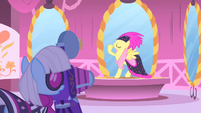 Fluttershy posing 4 S1E20