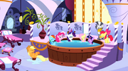 Pinkie Pie hot tub spa S1E09.png