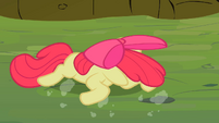 Apple Bloom lands on the ground S2E06